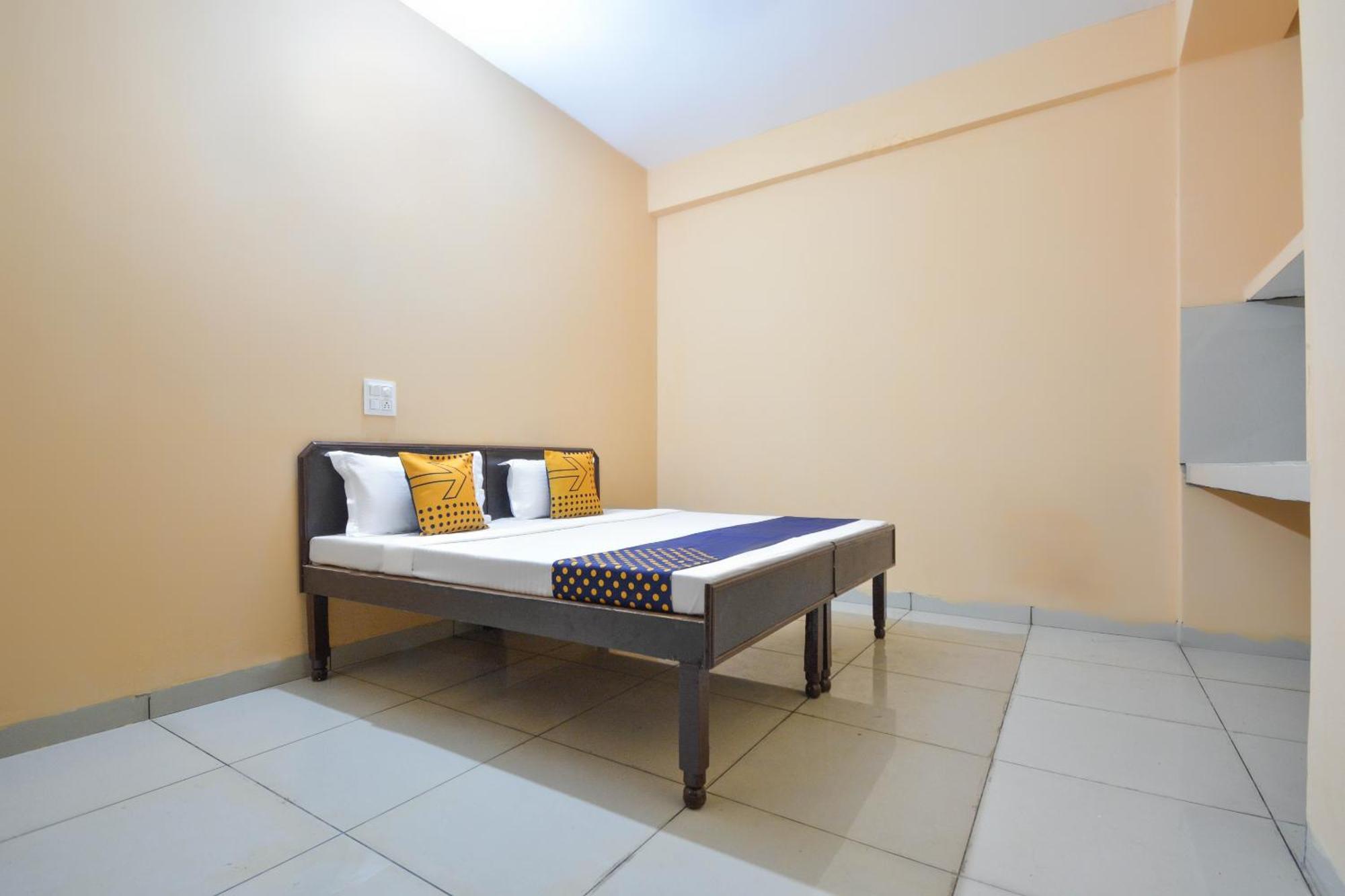 Sohāna Spot On Hotel Diamond מראה חיצוני תמונה