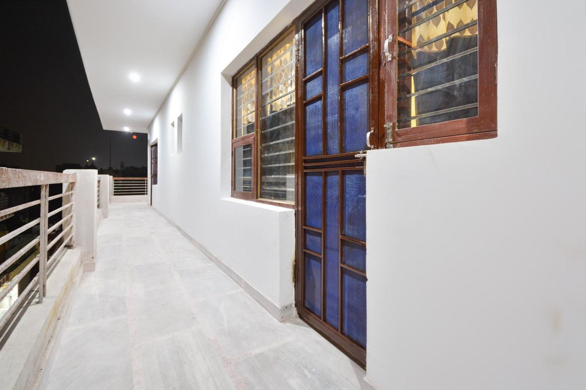 Sohāna Spot On Hotel Diamond מראה חיצוני תמונה